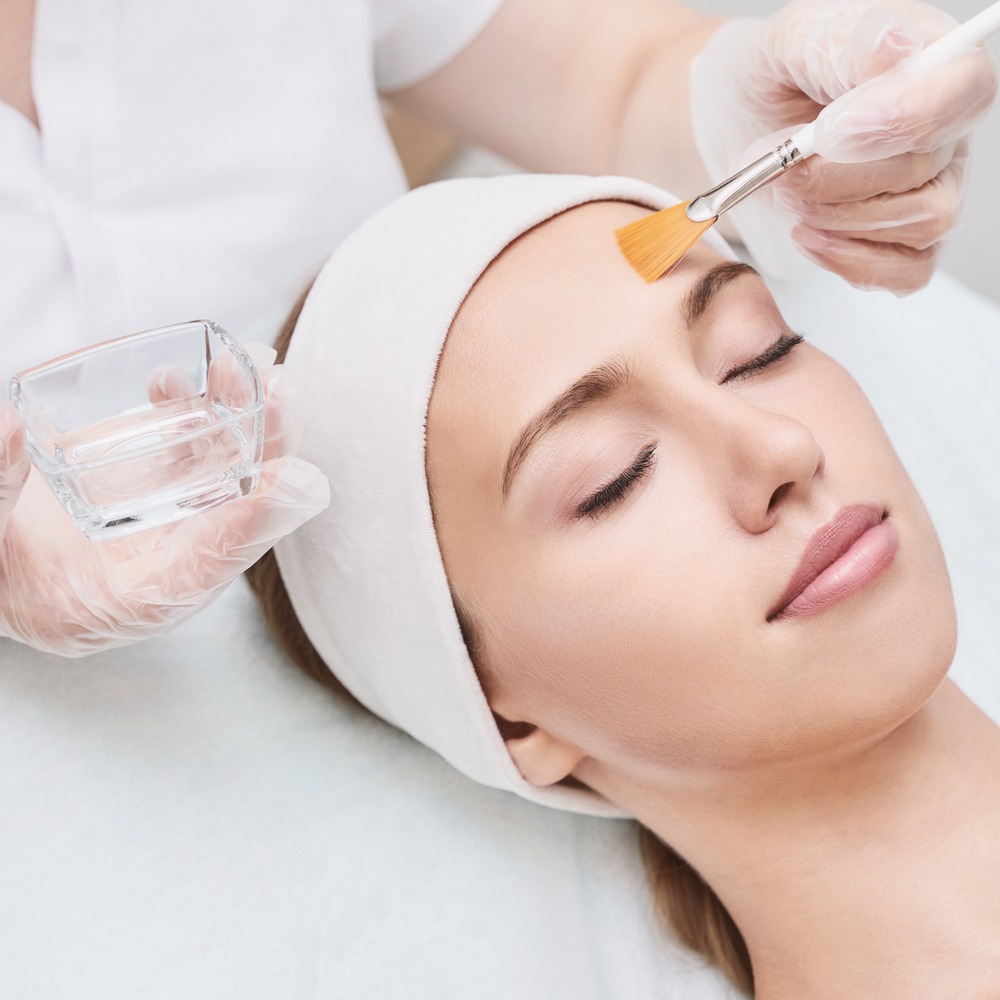 How To Regain Your Glow With The Perfect Derma Peel