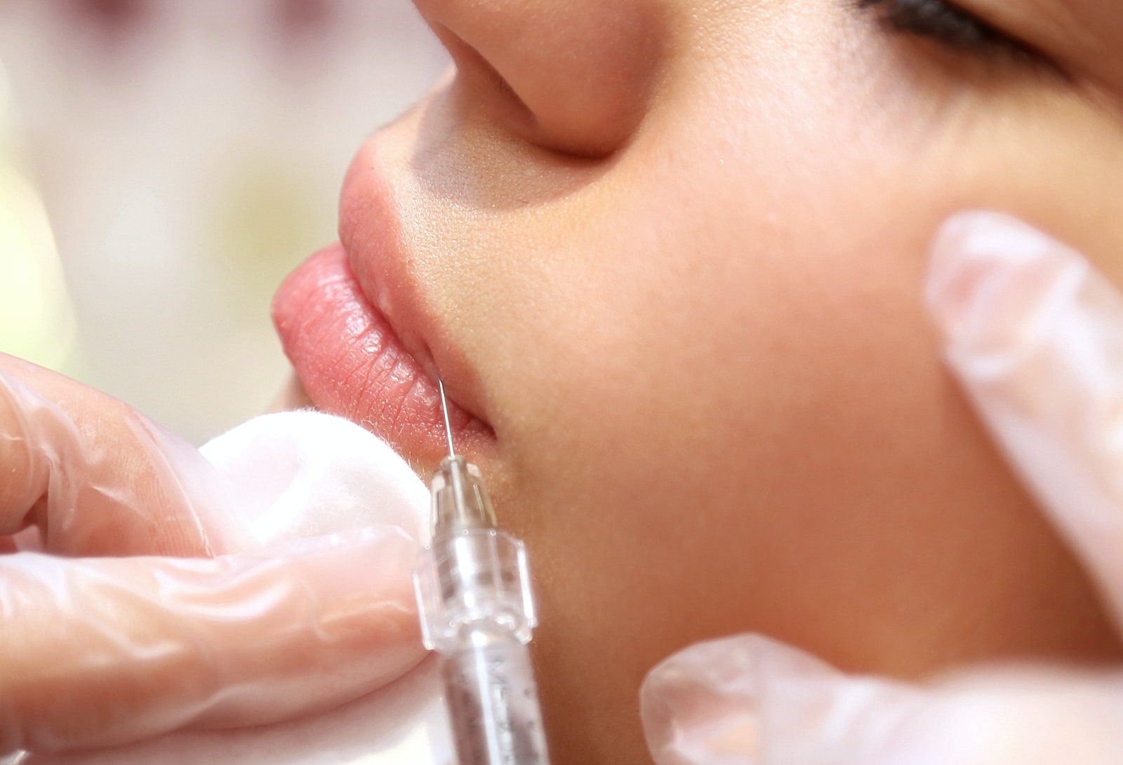 5 Ways Injectables Can Help You Look Younger